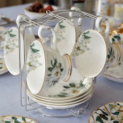 Wholesale High Tea Cups and Saucers Set for Gift Pretty Flower Bone China Teacup  English Floral Coffee Cups for Royal