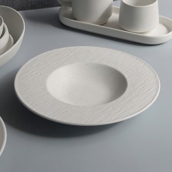 Wholesale Wide Rim Pasta Plates for Restaurants Ceramic Pasta Bowls Italian Straw Hat Shape Spaghetti Soup Plate
